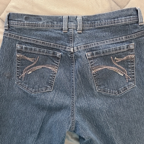 Gloria Vanderbilt Amanda jeans with rhinestones Size 12 - Picture 3 of 11